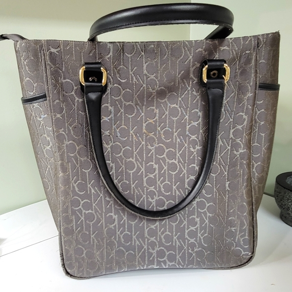 CK CALVIN KLEIN AMAZING SIGNATURE TOTE. LAPTOP BAG, WEEKENDER, CARRY ON, BOOKS - Picture 2 of 16